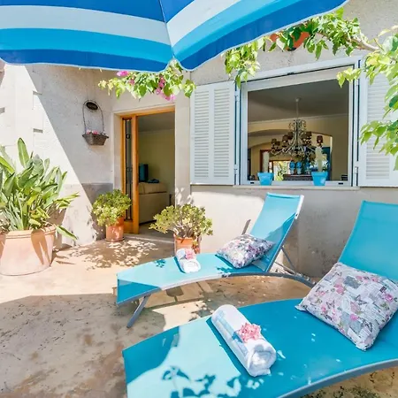 Hibiscus - Adelfa Ferienhaus *